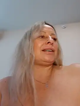 Liana_MilfHot
