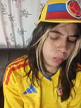 Watch Megan_nica live on EroticFlix - High definition streams