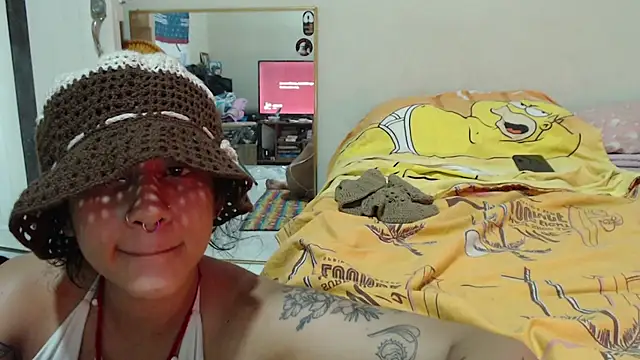 AlinaWoolf_ webcam