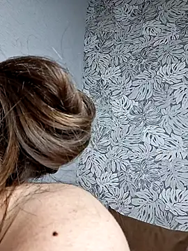 Olivia_OliV webcam