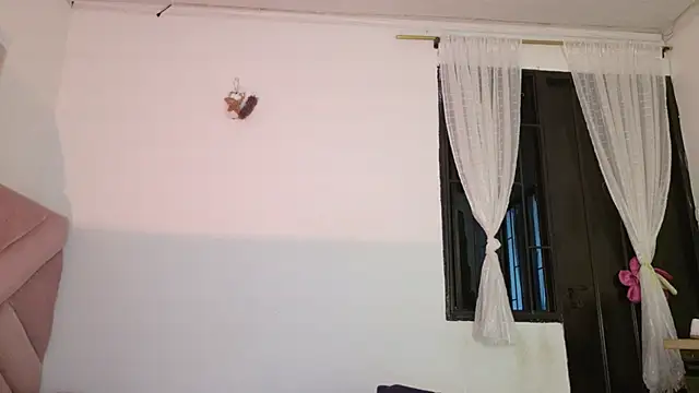 Watch eva_sin18 live on EroticFlix - High definition streams