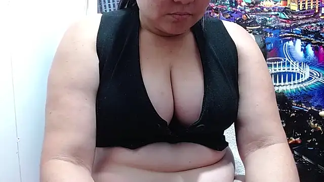 tila_nastyy webcam