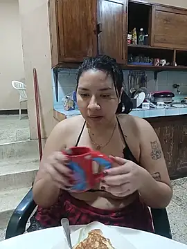 Watch Danelyhit live on EroticFlix - High definition streams