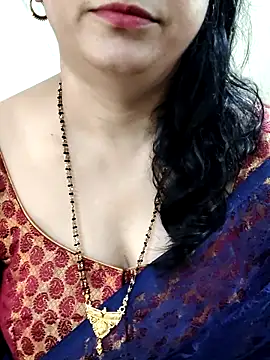 Watch Yazhini-Cam live on EroticFlix - High definition streams