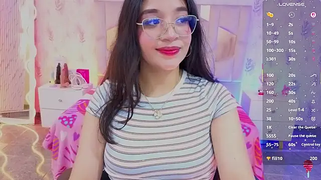 Watch MARIANA_TAY1 live on EroticFlix - High definition streams
