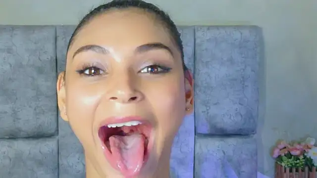 ChanellSin webcam