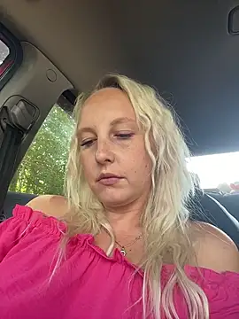 merlindave (F young) - Finger ass/naked🥵🥵✌️