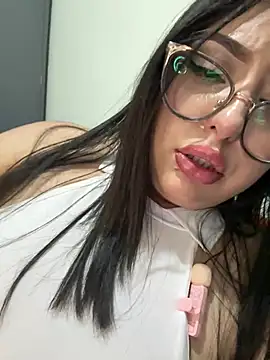 MileyGia live sex cam