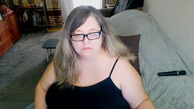 sex2 (F mature) - naked, squirt