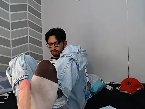 thomass1018 webcam