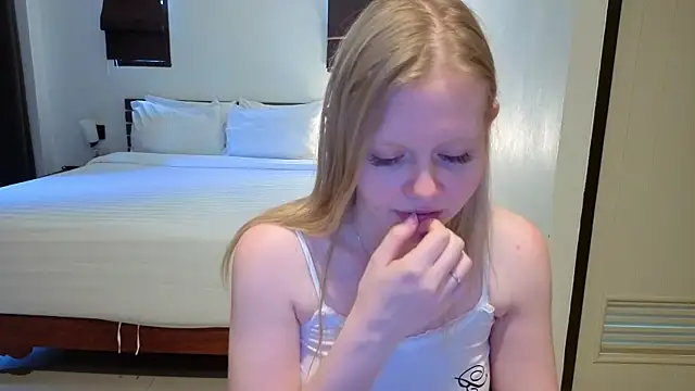 Watch Wendy_228 live on EroticFlix - High definition streams