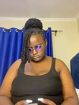 Busty_Bambii254 webcam