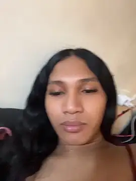 slutty_aki webcam