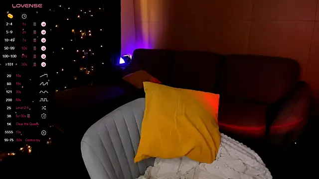 AnyaTaylor_ webcam