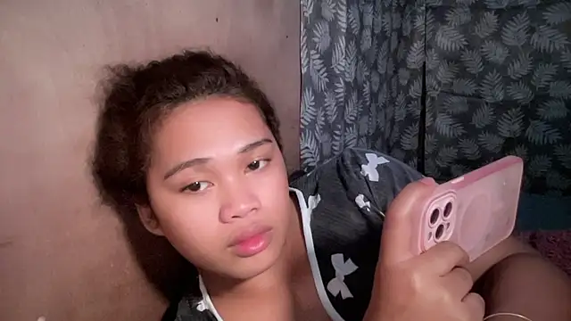 Exotic_alyssa69 webcam