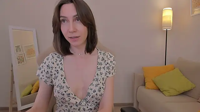 GoodGlamorGirl Live Webcam on Stripchat