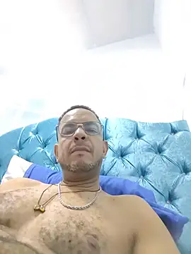 latinmartin73 - Latinmartin73's free webcam - UK Sex Cams