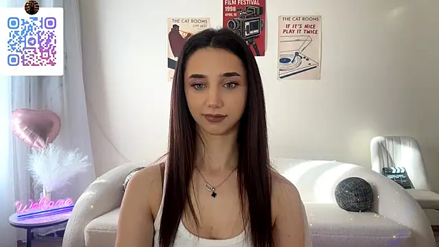 LinaMour webcam