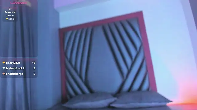 madison_flores webcam