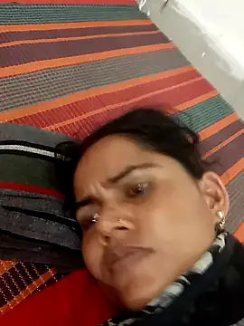 Hotnewbhabi_riya webcam