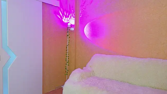 SweeetMia webcam