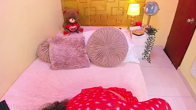 Julia_Haye webcam
