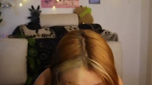 ari_kat webcam