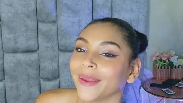 chanellsin - ChanellSin's free webcam - UK Sex Cams