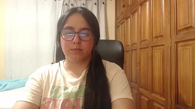 Watch Venus_cat_ live on EroticFlix - High definition streams