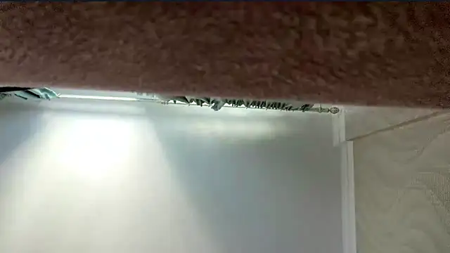 Watch kamila_18_french live on EroticFlix - High definition streams