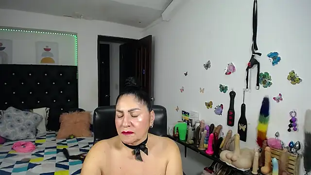 mature_bigboobs10 webcam