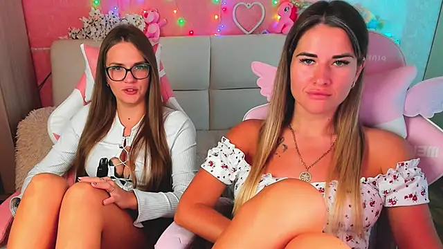 hotty_girls_here webcam