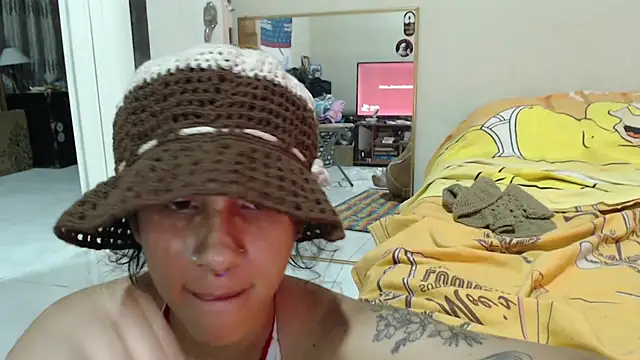 AlinaWoolf_ webcam