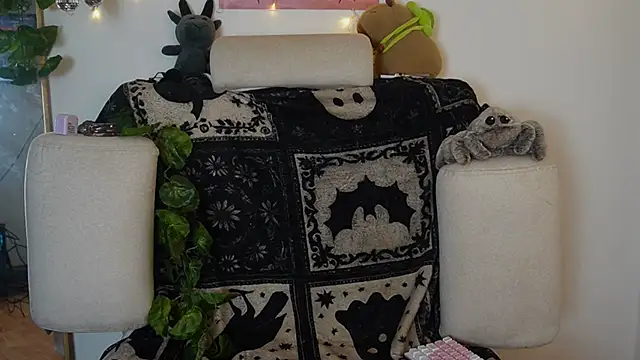 ari_kat webcam