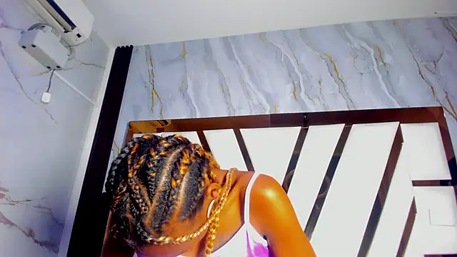 Watch ebony_valentina live on EroticFlix - High definition streams