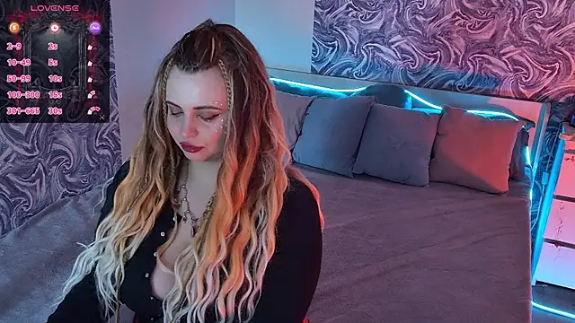 Miss_Maya_Mils webcam