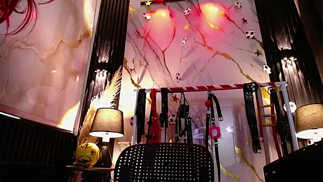 Naty_slavedoll webcam