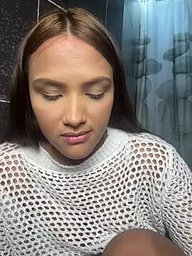 Watch iamsara_21 live on EroticFlix - High definition streams