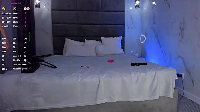 Watch Nelly_Kimm live on EroticFlix - High definition streams