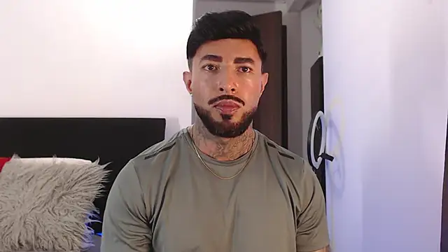 andrea_de_lucaa webcam