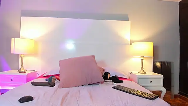 Thecrazyadams_ webcam