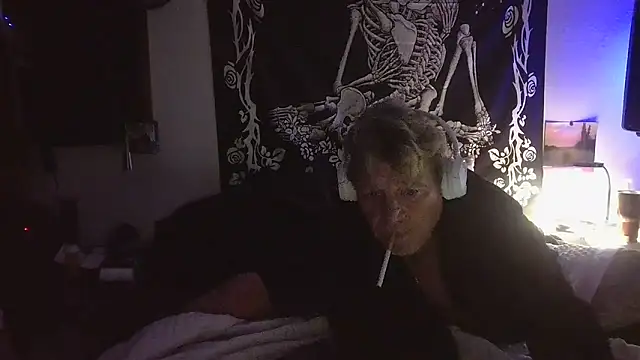 whitehole4bbc252 webcam