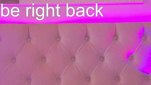 ElisaCharm webcam