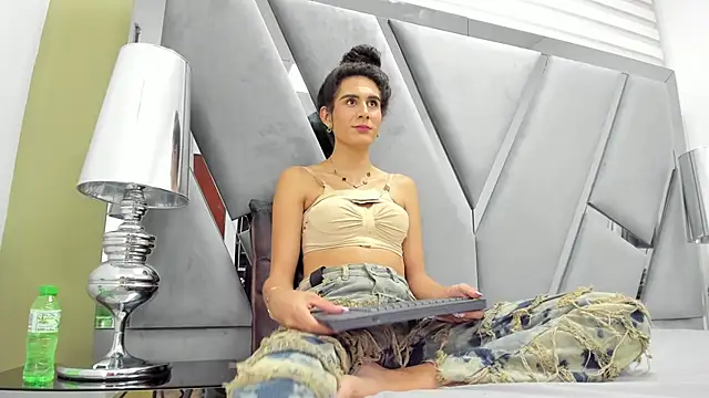 atenea_sexxx (T young) - cum show