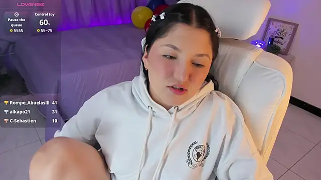 Celestee_21 webcam