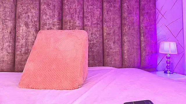 Watch Jedah_meow live on EroticFlix - High definition streams