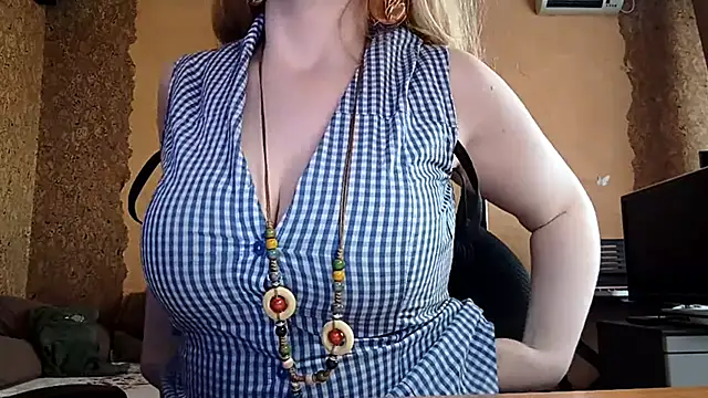 Watch KateVibe_01 live on EroticFlix - High definition streams