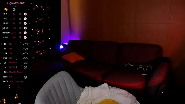 AnyaTaylor_ webcam