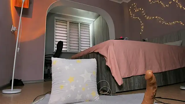 emy_lovee webcam