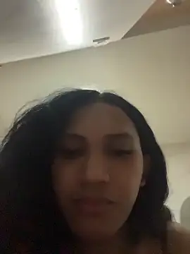 slutty_aki webcam